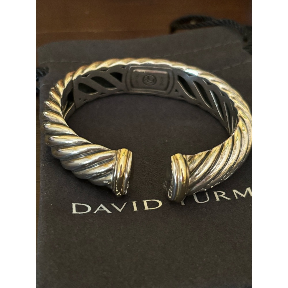 PRICE DROP DAVID YURMAN HINGE 9.25 SILVER W/ 18k GOLD TIPS. - Picture 3 of 5